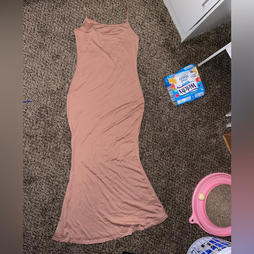 LONG BODYCON DRESS